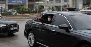 Başkan Böcek, 4 ay sonra belediyede