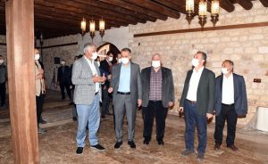 GÖZ KAMAŞTIRAN TARİHİ TUZ HANI  ZİYARETÇİLERİNİ AĞIRLIYOR