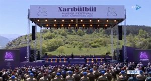 KÜLTÜR BAŞKENTİ ŞUŞA’DA ÇOK KÜLTÜRLÜLÜĞÜN BAYRAM SEVİNCİ