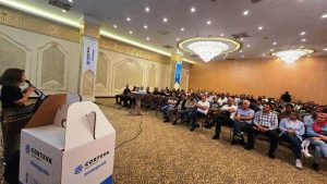 Cortevanın tarla bitkilerinde çözüm toplantısına yoğun ilgi